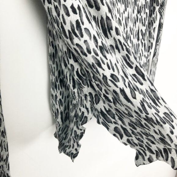 Sweet RomeovAnimal Print Sweater Size Small - Picture 5 of 10